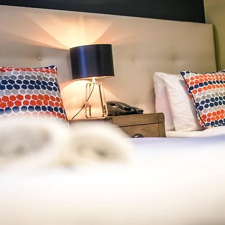 Mc Kevitts Village 2* קרלינגפורד