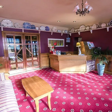 Mc Kevitts Village Hotel 2*