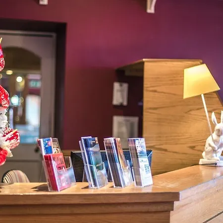 Mc Kevitts Village מלון 2*