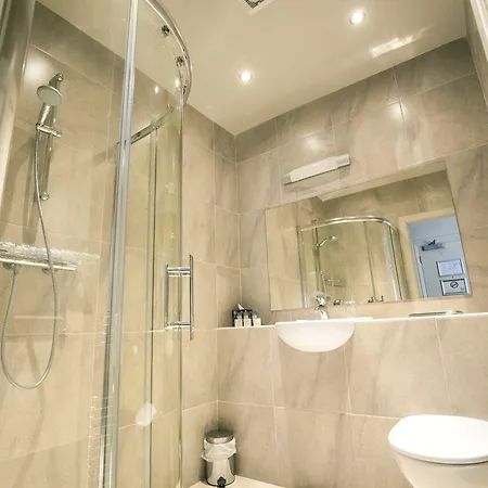 Mc Kevitts Village מלון