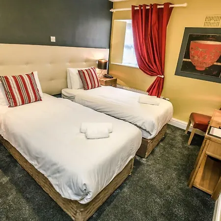 Mc Kevitts Village Hotel 2*
