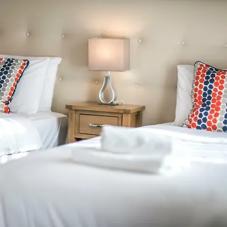 Mc Kevitts Village מלון קרלינגפורד