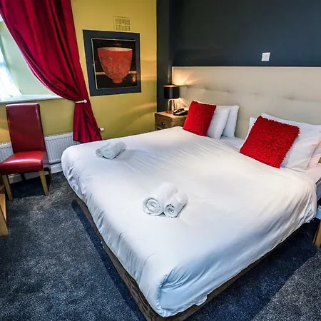 Mc Kevitts Village מלון קרלינגפורד