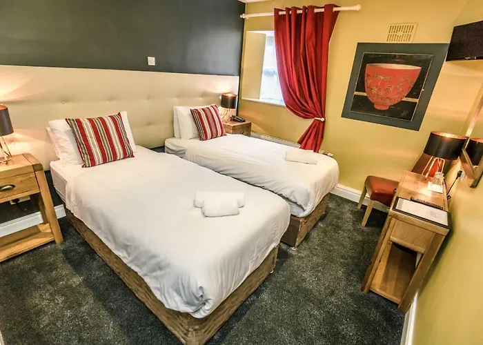 Mc Kevitts Village Hotel 2*